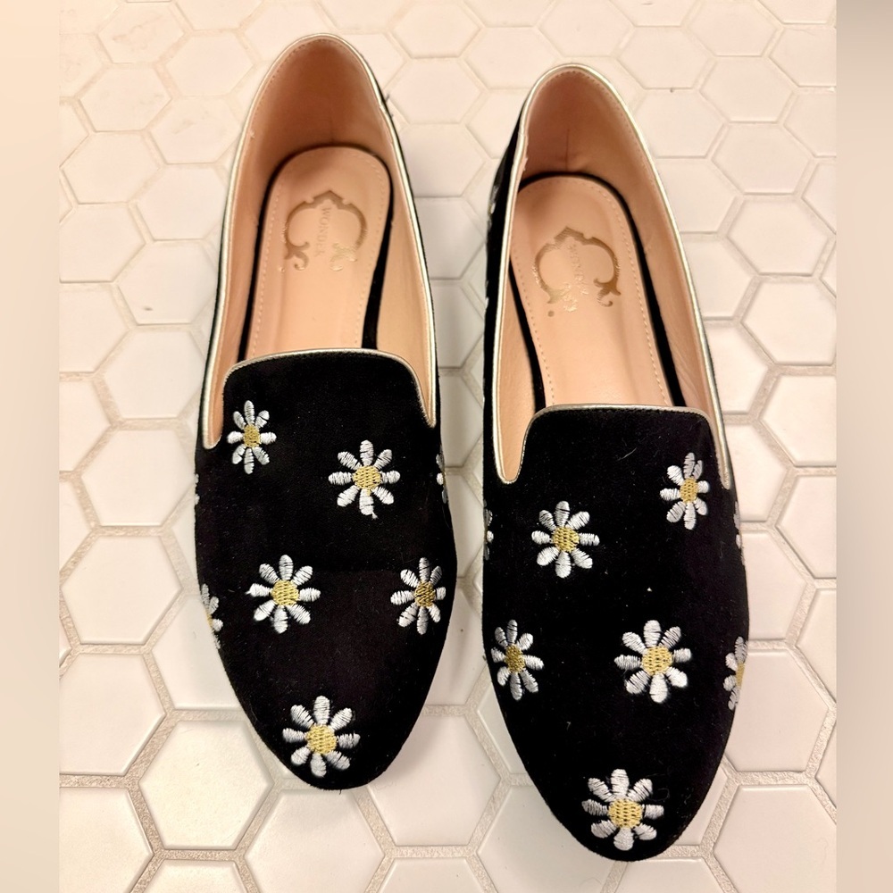 C. Wonder Black Daisy Loafers 7.5 NIB - Picture 2 of 7